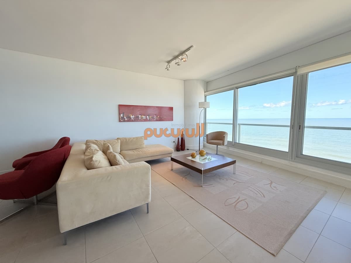 Alquiler temporario de apartamento esquinero piso alto en Torre Le Parc, Playa Brava