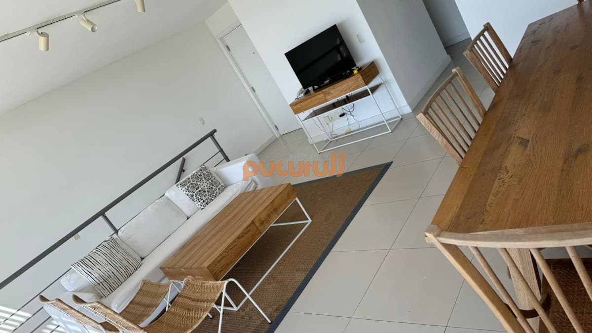 Alquiler temporal de apartamento de 2 dormitorios con parrillero y patio en punta ballena