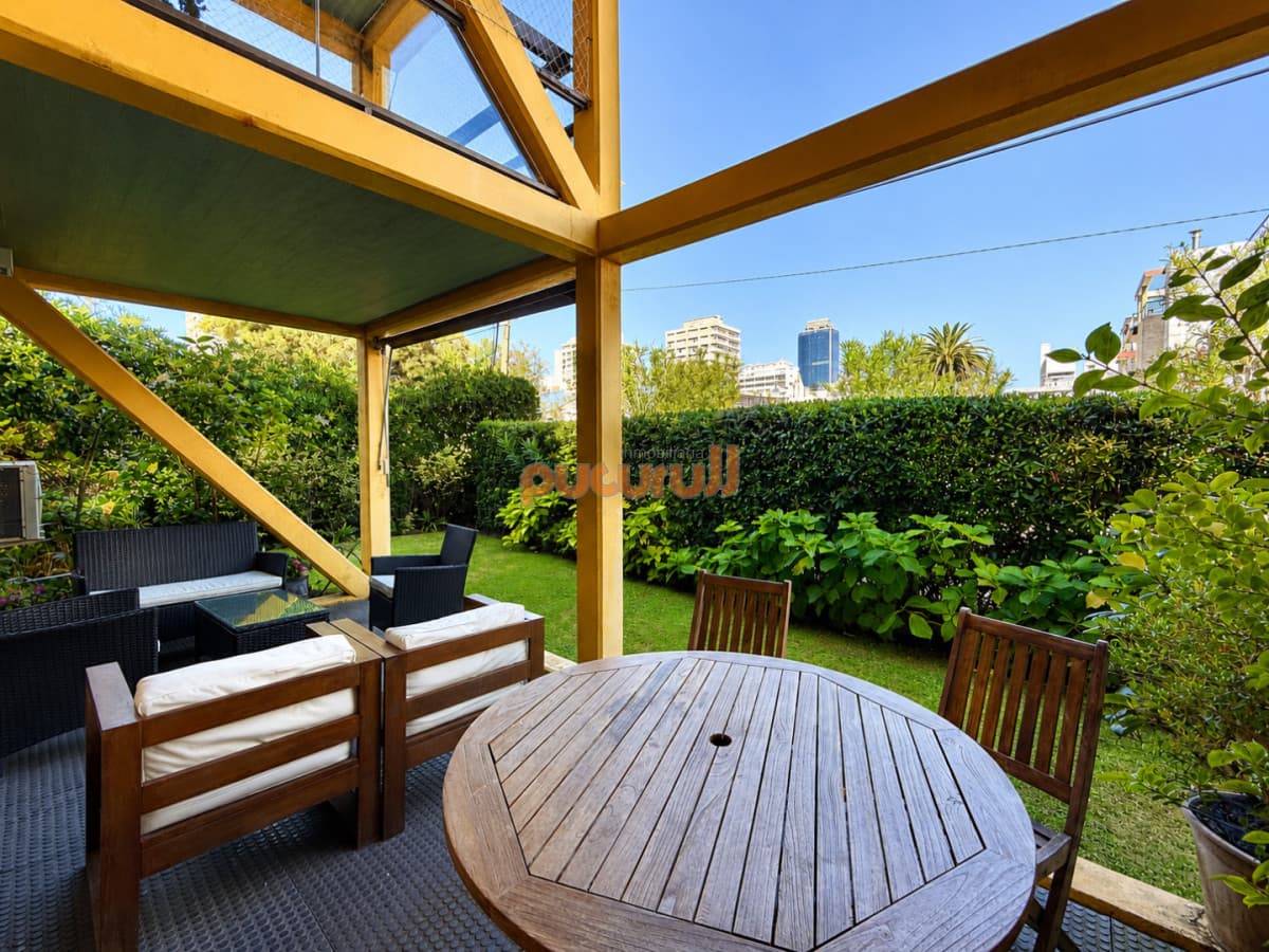 Apartamento en venta con alma de casa. Zona Península Punta del Este