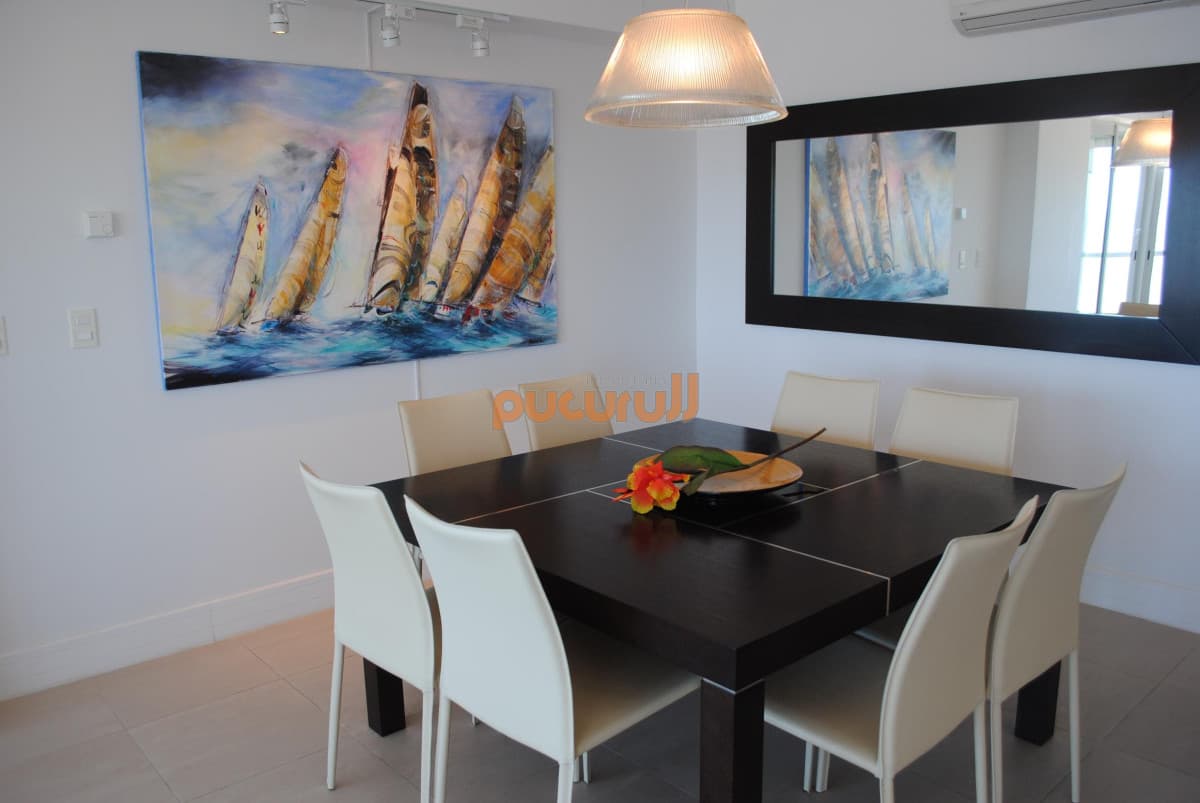 Alquiler temporario de apartamento esquinero piso alto en Torre Le Parc, Playa Brava