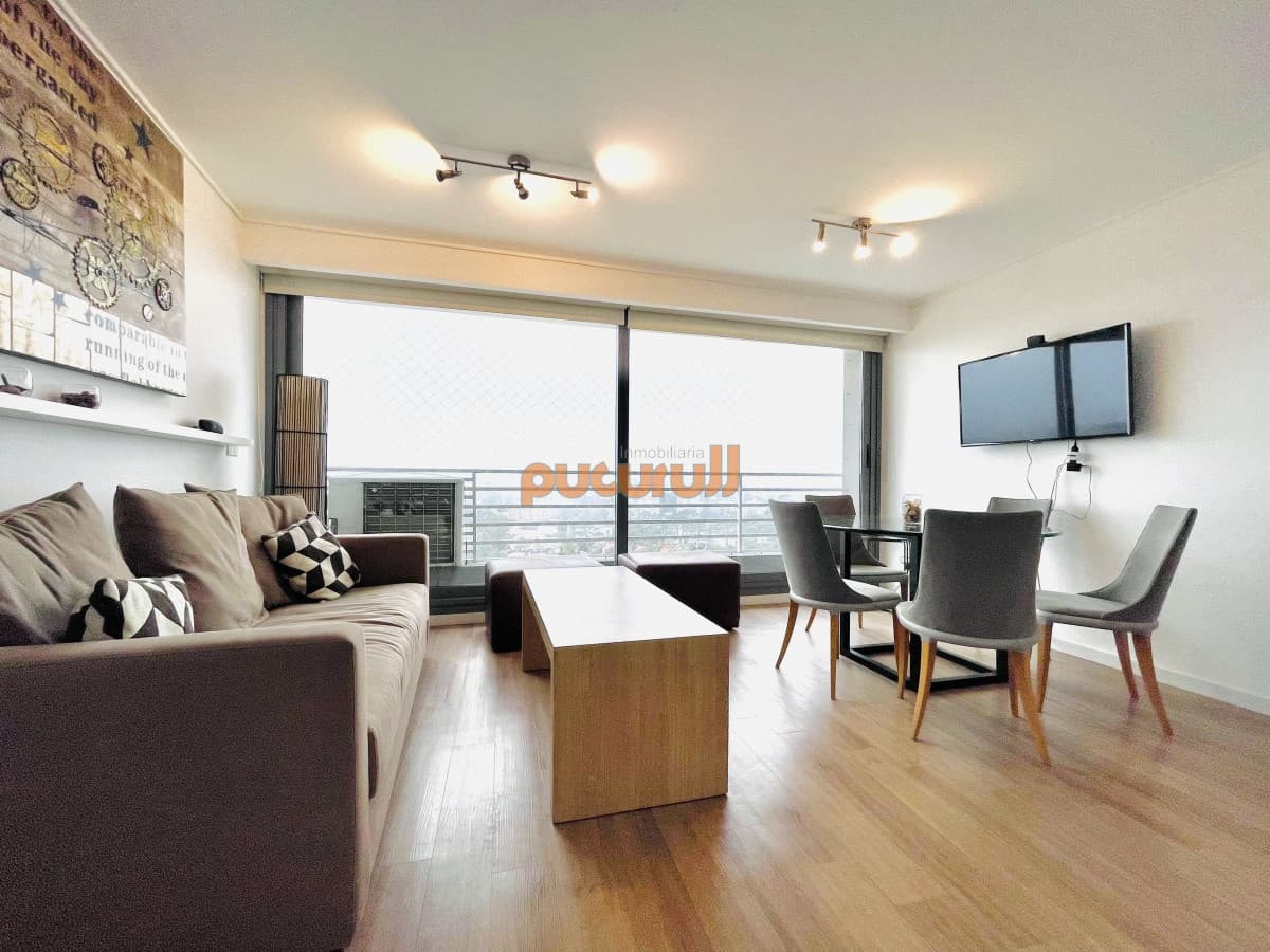 Excelente Apartamento de 2 Dormitorios en Venta y Alquiler - Playa Mansa, Punta del Este