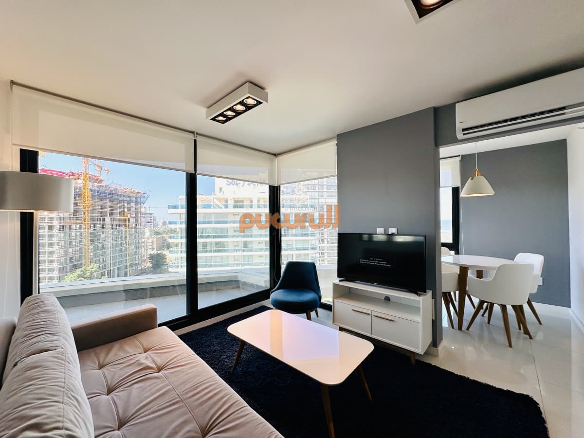 Moderno apartamento de 1 Dormitorio en torre con servicios, Aidy Gill Punta del Este