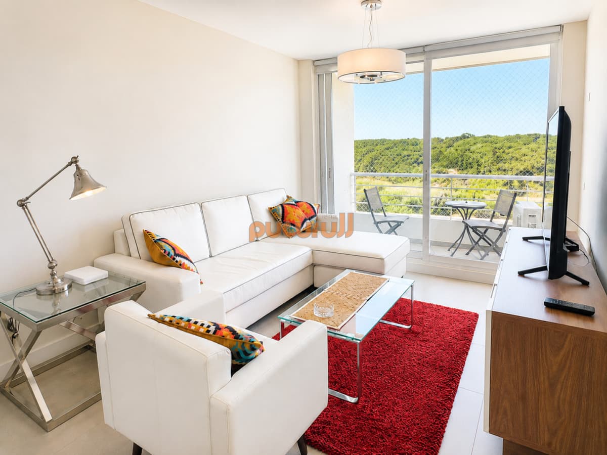 Apartamento de 2 Dormitorios en piso alto con excelentes amenities, a metros de Playa Mansa, Punta del Este
