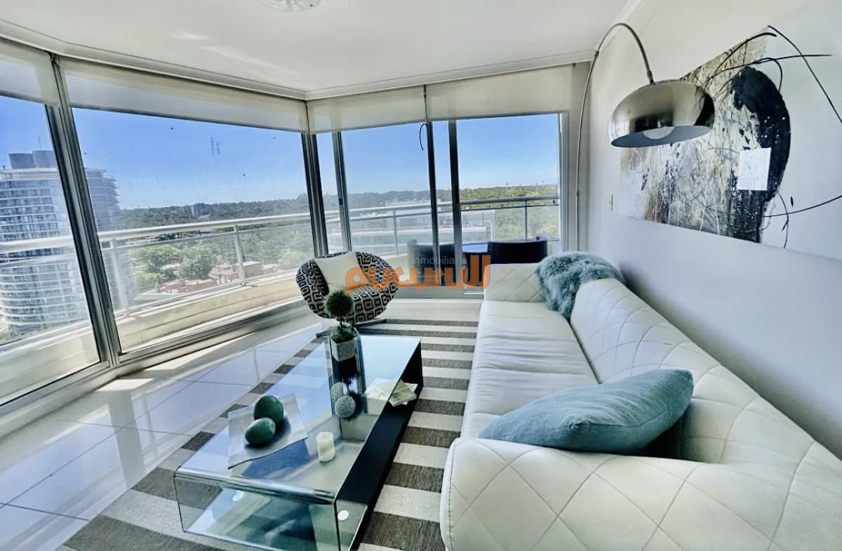 Apartamento de 3 Dormitorios en Venta, Ocean Drive Punta del Este