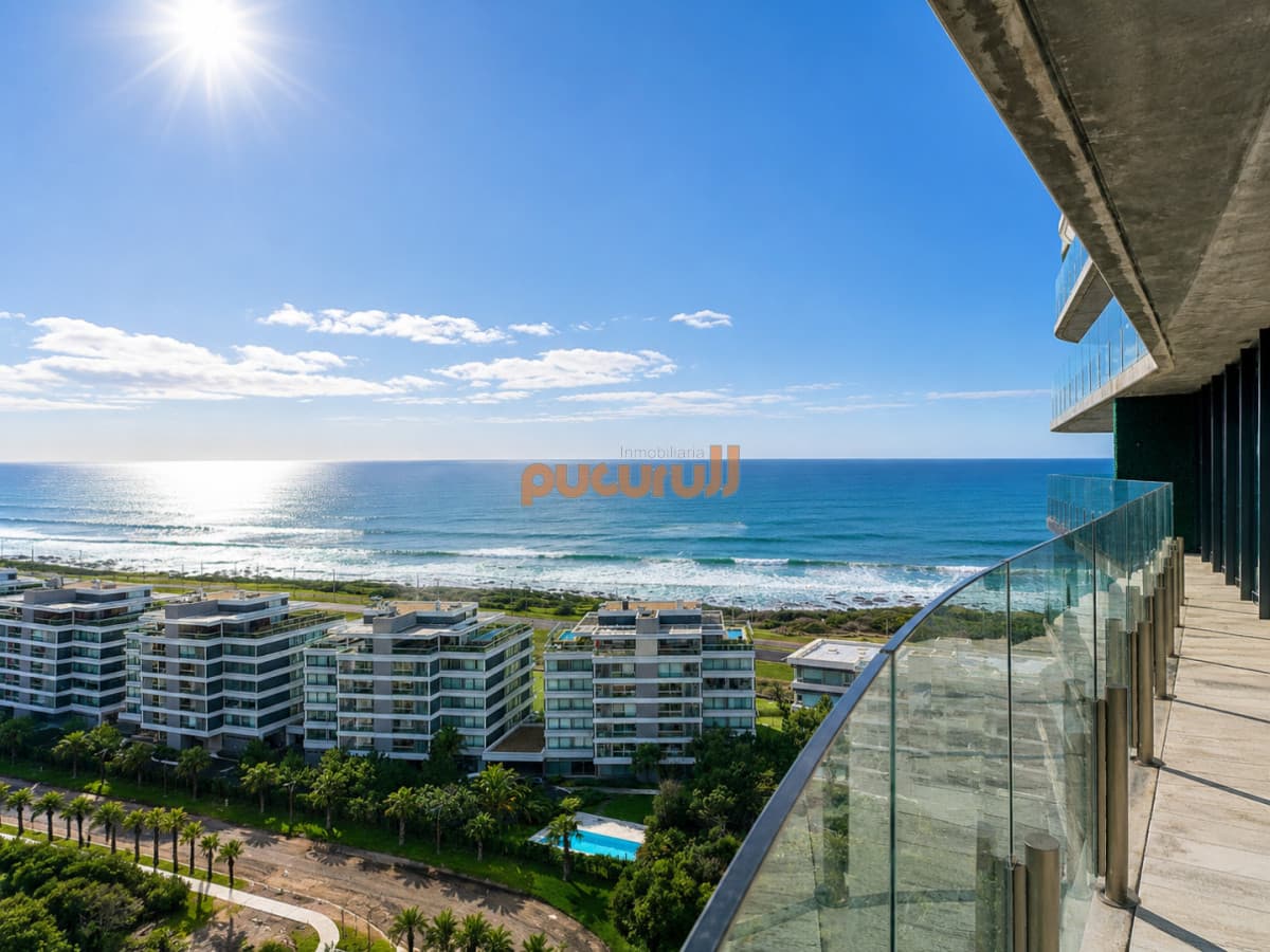 Espectacular Apartamento de 2 Dormitorios y Medio, piso alto, Torre Surfside, Punta del Este