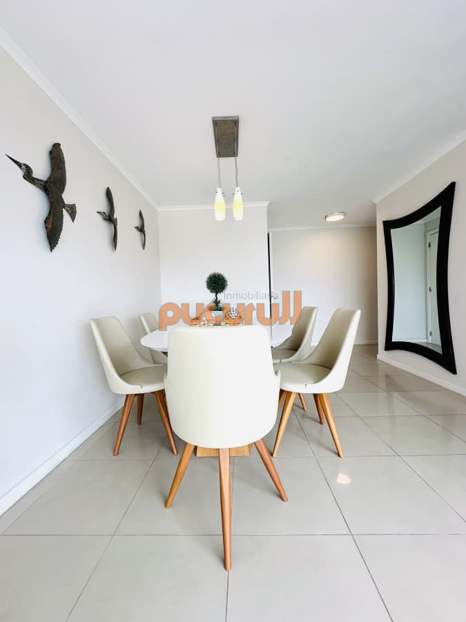 Apartamento de 3 Dormitorios en Venta, Ocean Drive Punta del Este