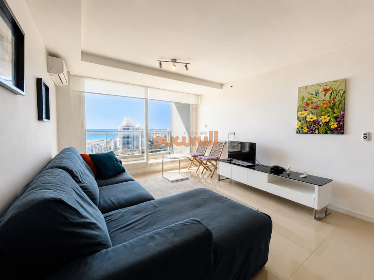 Alquiler temporario y venta de apartamento Penthouse en torre One, Playa Brava