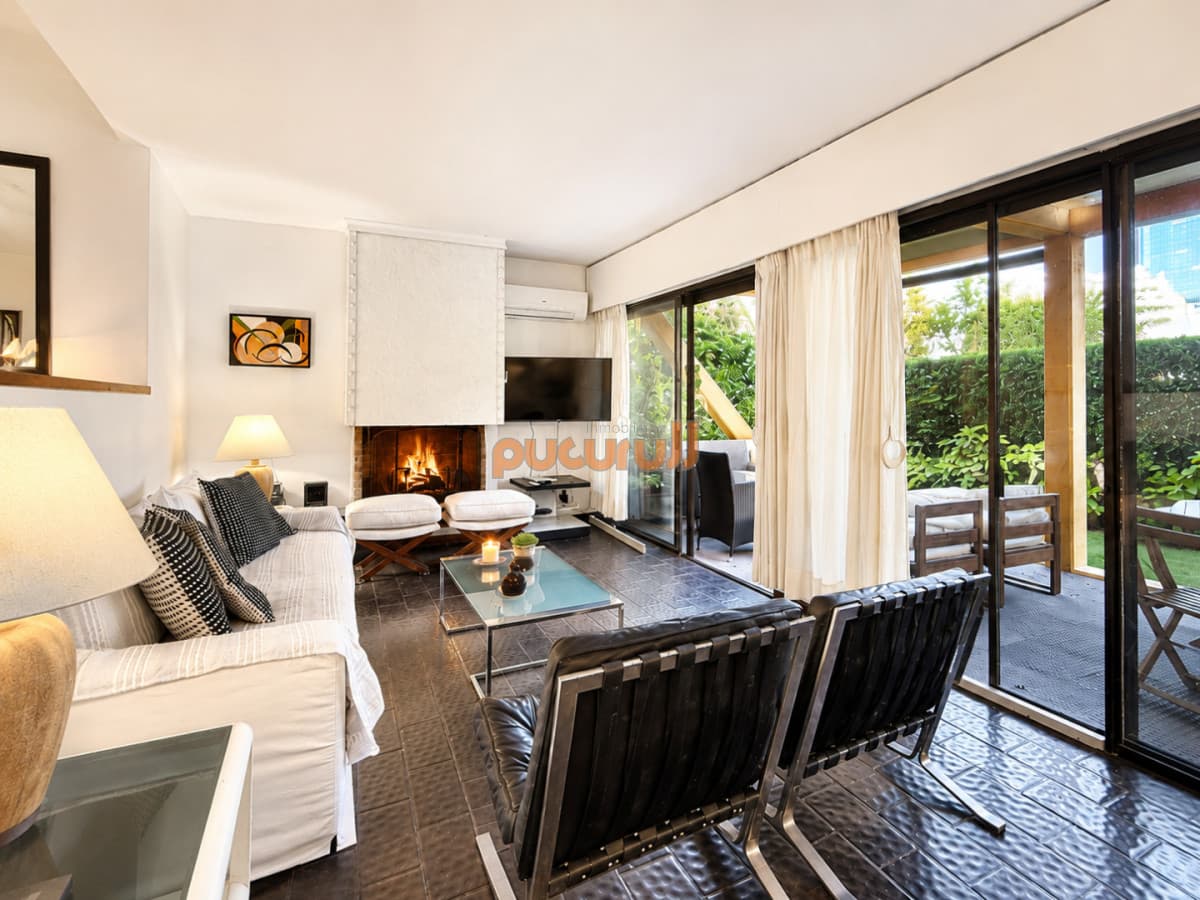 Apartamento en venta con alma de casa. Zona Península Punta del Este