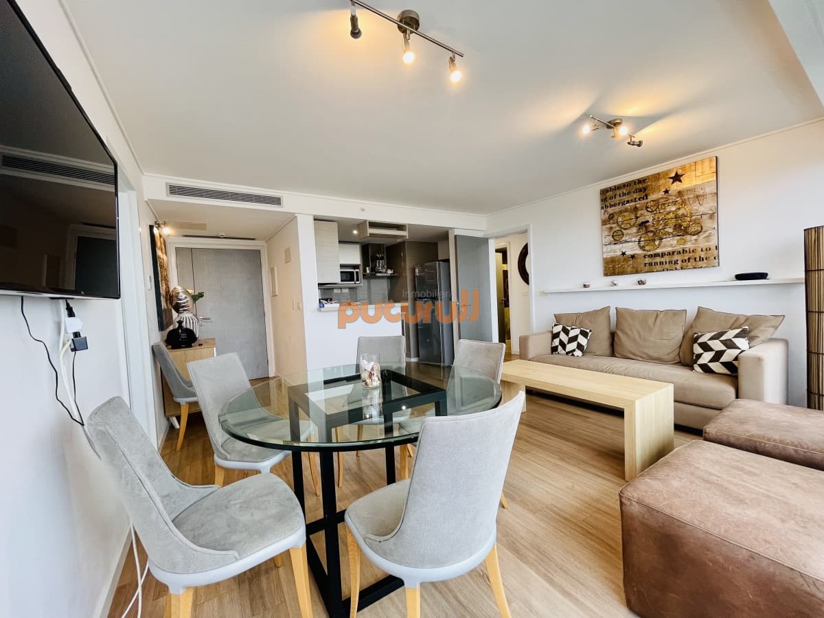 Excelente Apartamento de 2 Dormitorios en Venta y Alquiler - Playa Mansa, Punta del Este