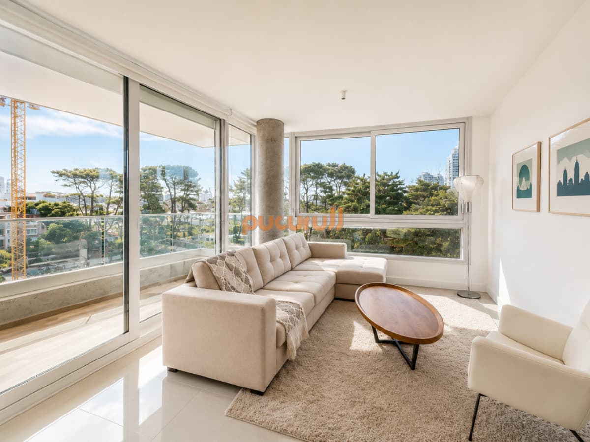 Apartamento en Venta de 3 Dormitorios en excelente ubicación, Punta del Este