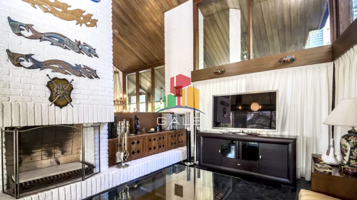 Gale Propiedades & Escribanía Casa ID.3296 - Excelente Casa de 4 Dormitorios en Playa Mansa, Ideal para vivir todo el año