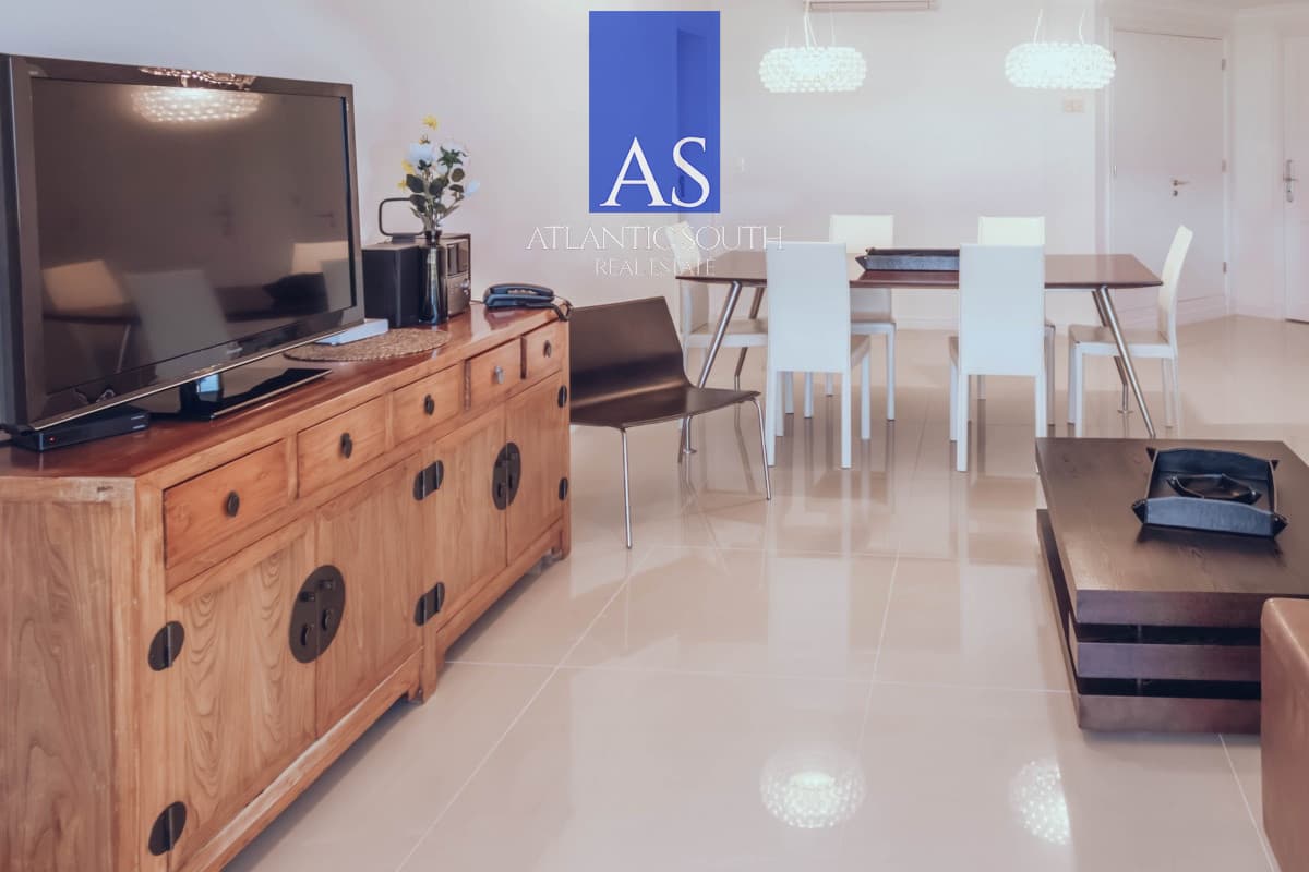 Venta de maravilloso departamento penthouse en complejo privado de Playa Mansa