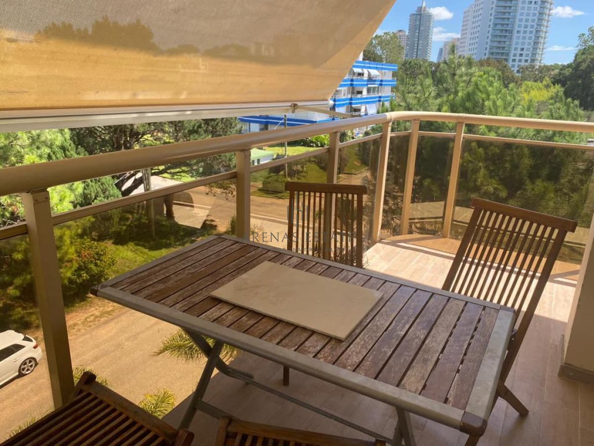 Apartamento de 2 Dormitorios en Aidy Grill a Pocos Metros de Playa Brava
