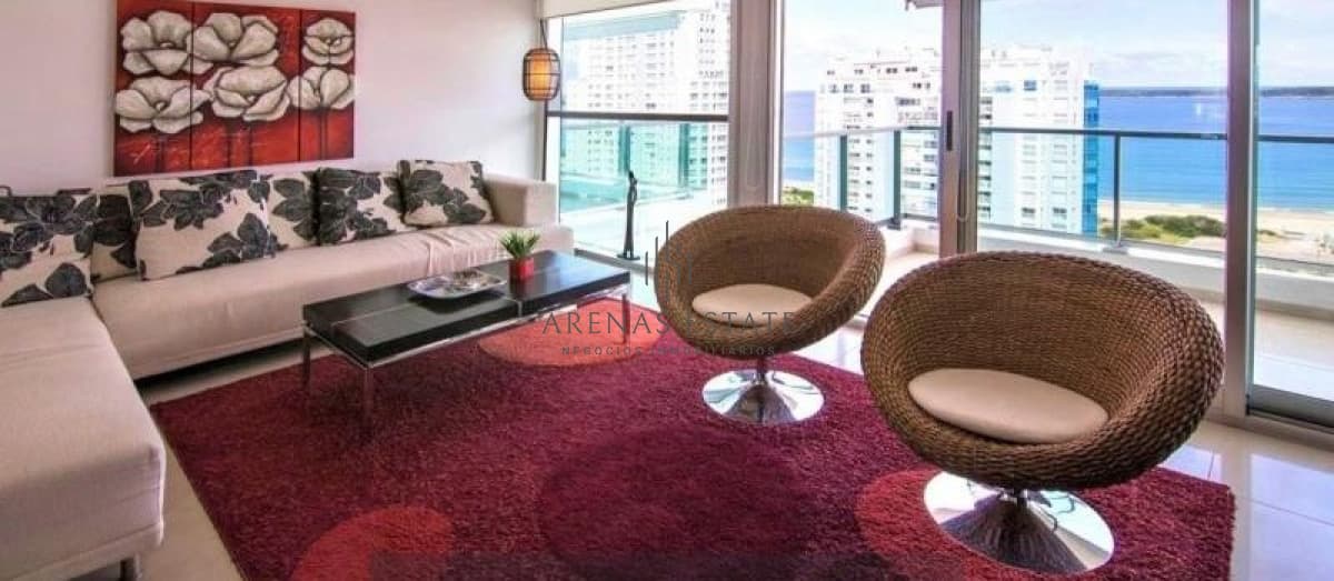 enta de Excelente Apartamento de 3 Dormitorios con Vista al Mar, Playa Mansa, Punta del Este