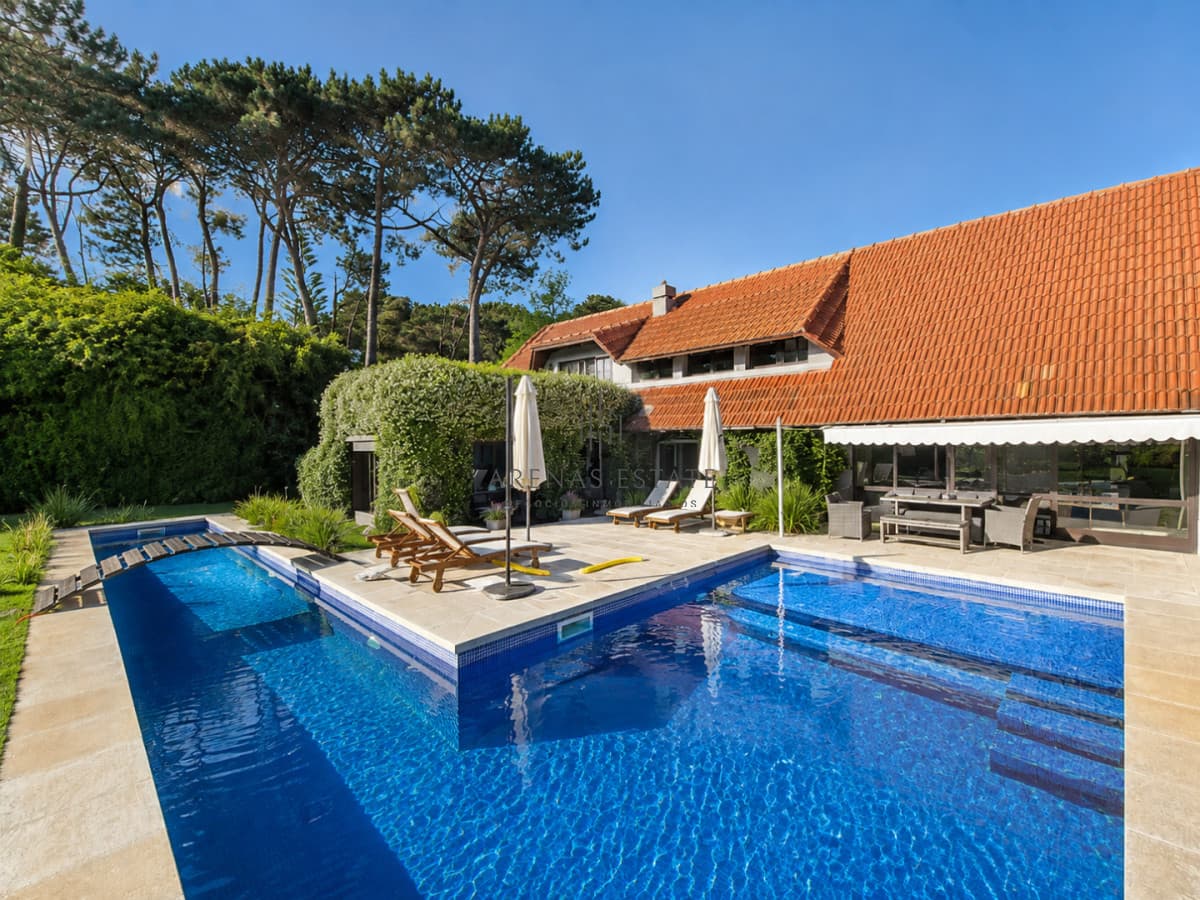 Casa ID.620 - Cómoda Casa de 5 Dormitorios y Piscina Climatizada en Punta del Este
