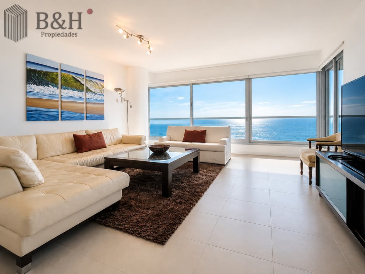 Alquiler temporario de Apartamento de 2 Dormitorios más Dependencia en Torre Le Parc, Playa Brava