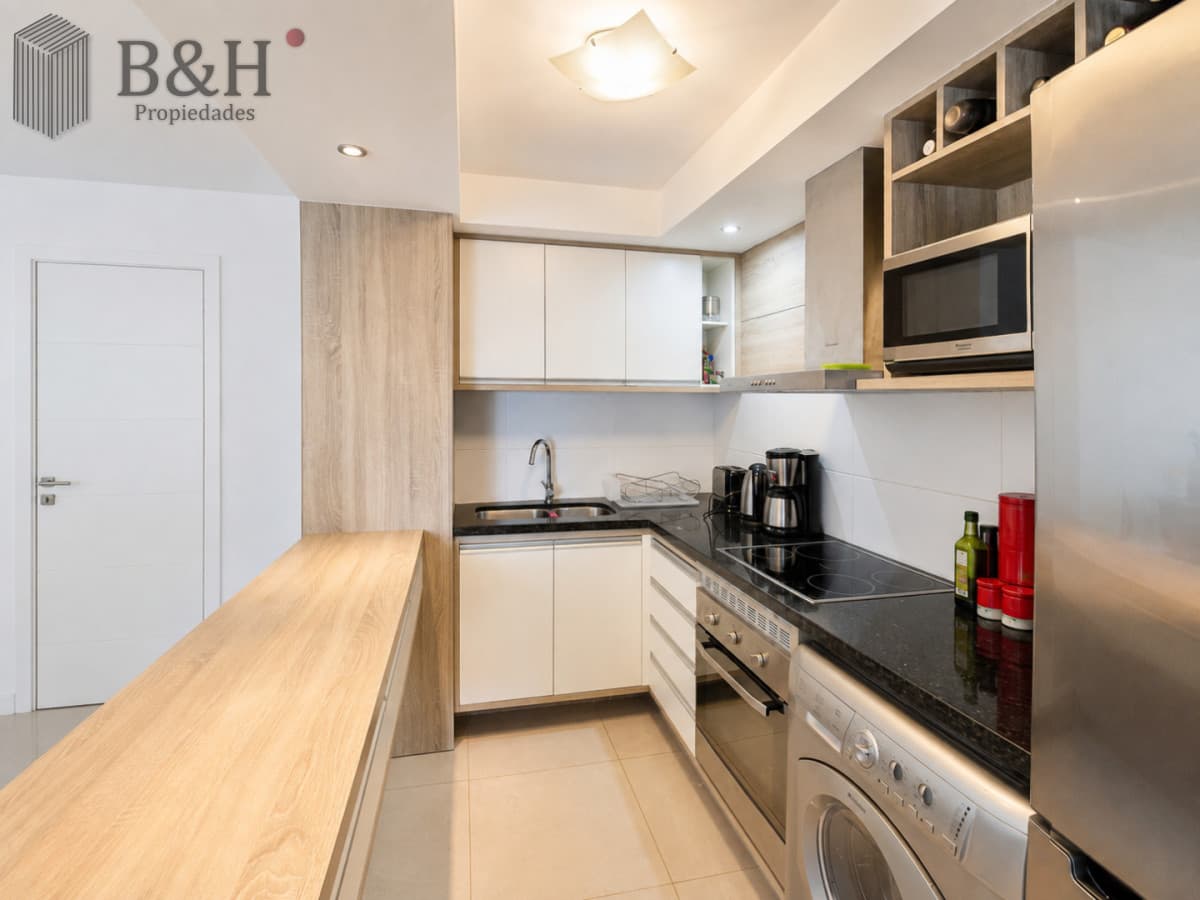Apartamento de 2 Dormitorios a Pocos Metros de Playa Brava, Punta del Este