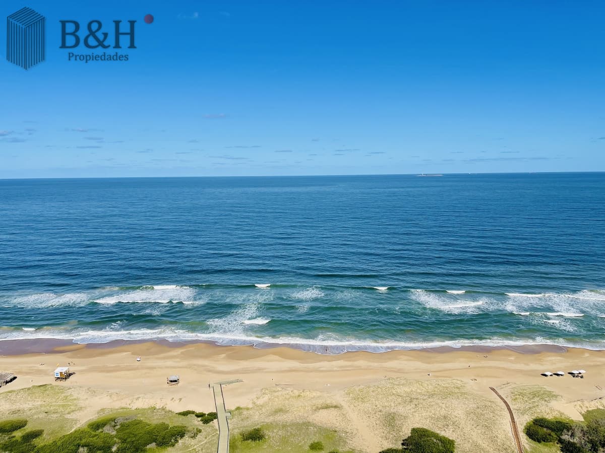 Exclusiva planta unificada Penthouse a estrenar en venta Playa Brava, Punta del Este