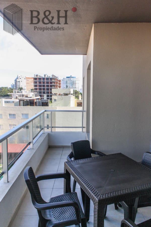 Apartamento de 2 Dormitorios en Playa Brava
