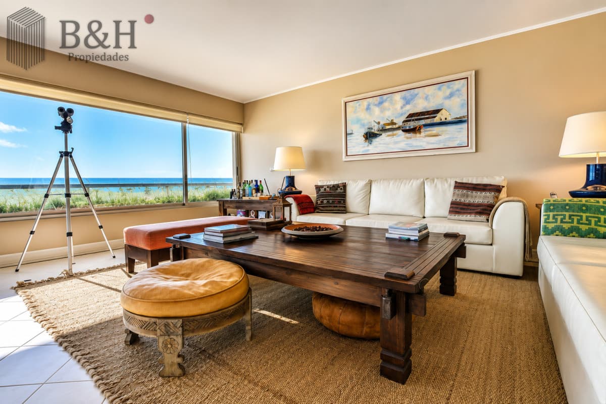 Apartamento Frente al Mar en Brava, 4 Dormitorios