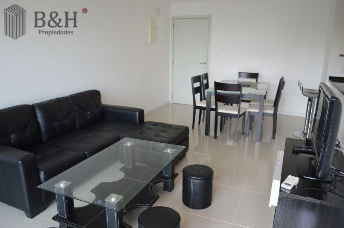 Muy Buen Apartamento de 2 Dormitorios en Aidy Grill, Punta del Este