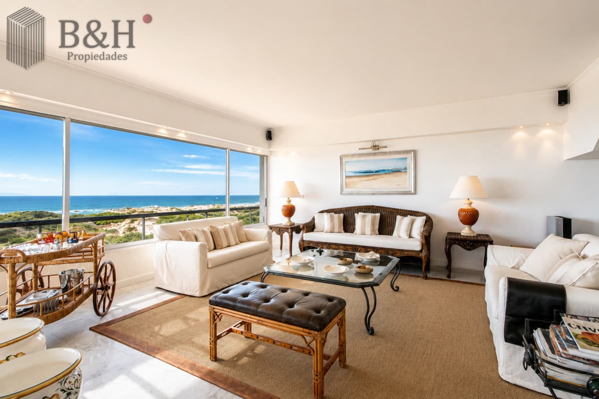 Penthouse frente al mar en Playa Brava, 4 Dormitorios, Barbacoa y Jacuzzi