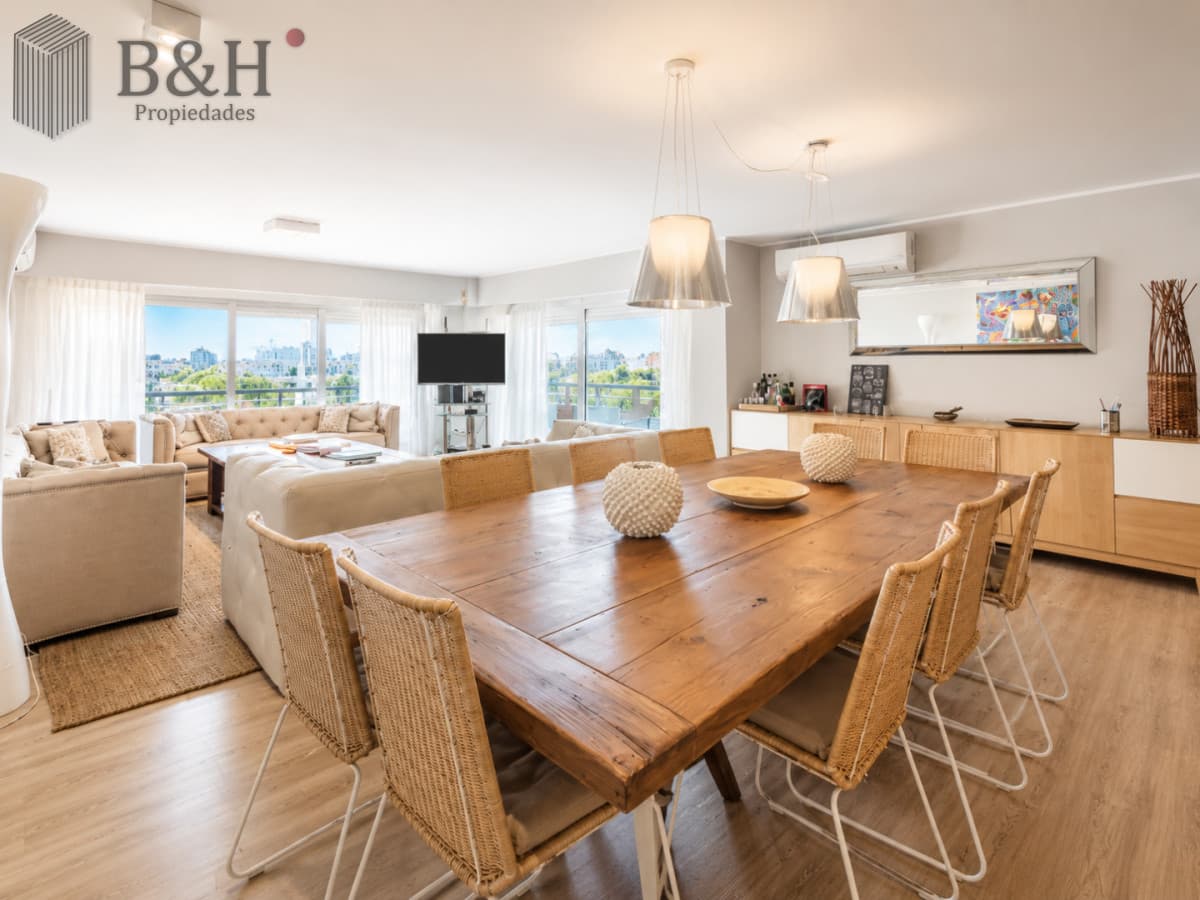 Espectacular Apartamento de 3 Dormitorios en Península de Punta del Este. En Venta y Alquiler Anual