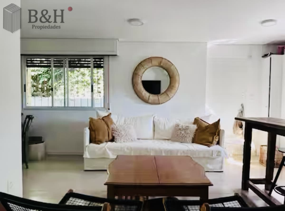 Muy Buena Casa de 3 Dormitorios, Piscina y Parrillero en Playa Mansa, Alquiler de Temporada