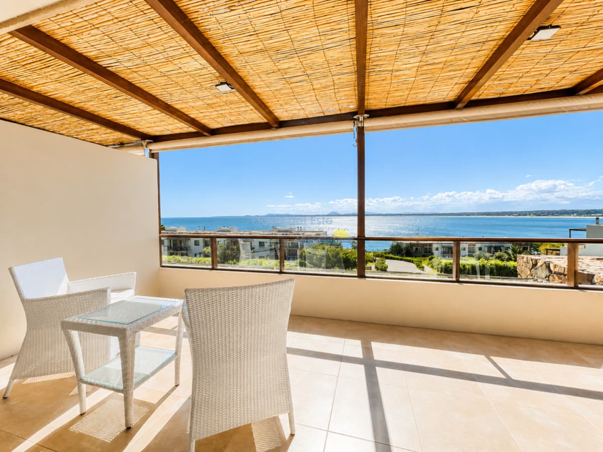 Apartamento de 2 Dormitorios con Vista al Mar y Parrillero en Quartier Punta Ballena - Inmobiliaria Playa del Este