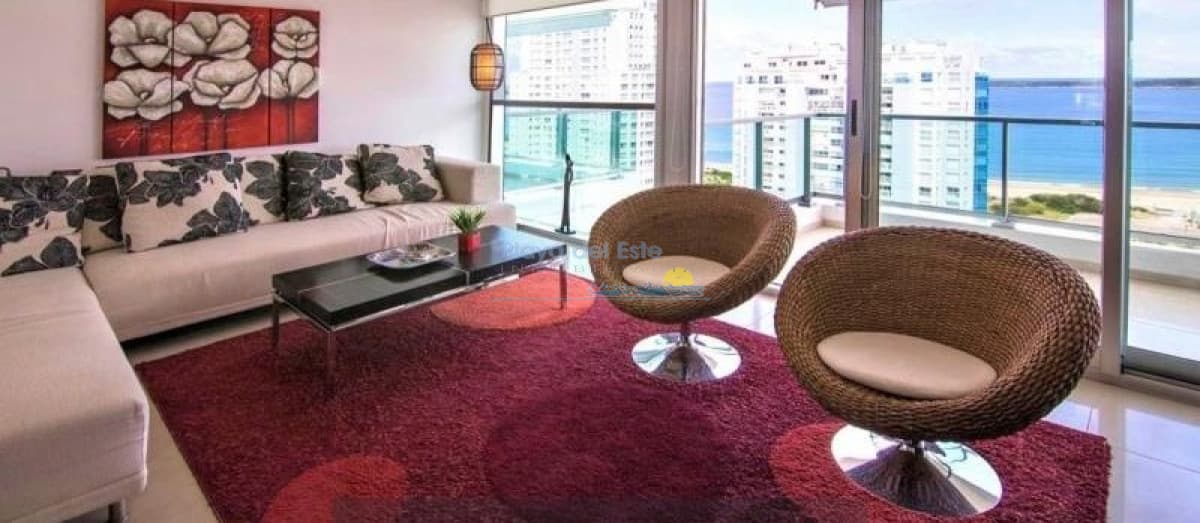 enta de Excelente Apartamento de 3 Dormitorios con Vista al Mar, Playa Mansa, Punta del Este - Inmobiliaria Playa del Este