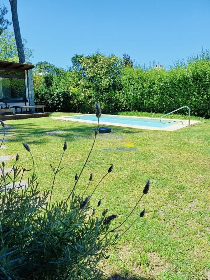 Casa de 3 Dormitorios en Montoya - Punta del Este - Inmobiliaria Playa del Este