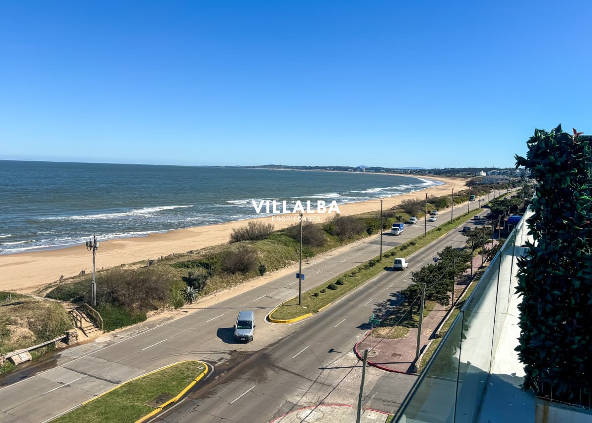 Venta Penthouse Vista al Mar Mansa Punta del Este