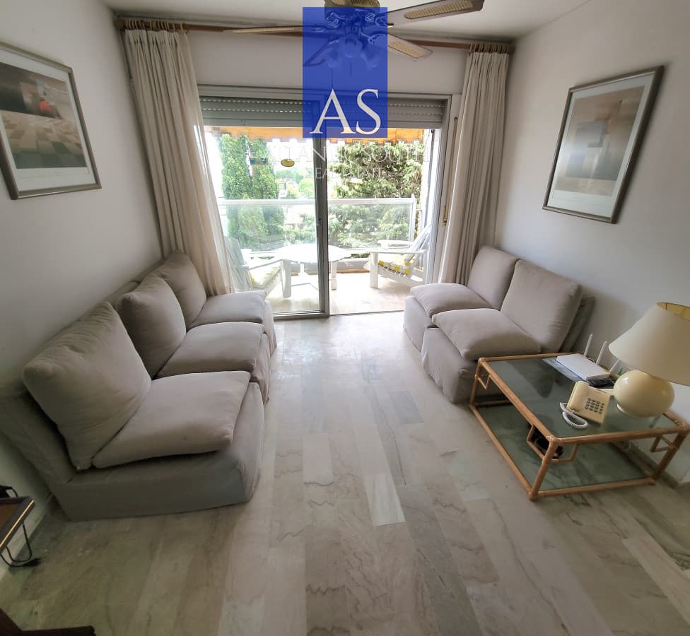 Oportunidad Penthouse 3 dormitorios con parrillero cochera Playa Mansa