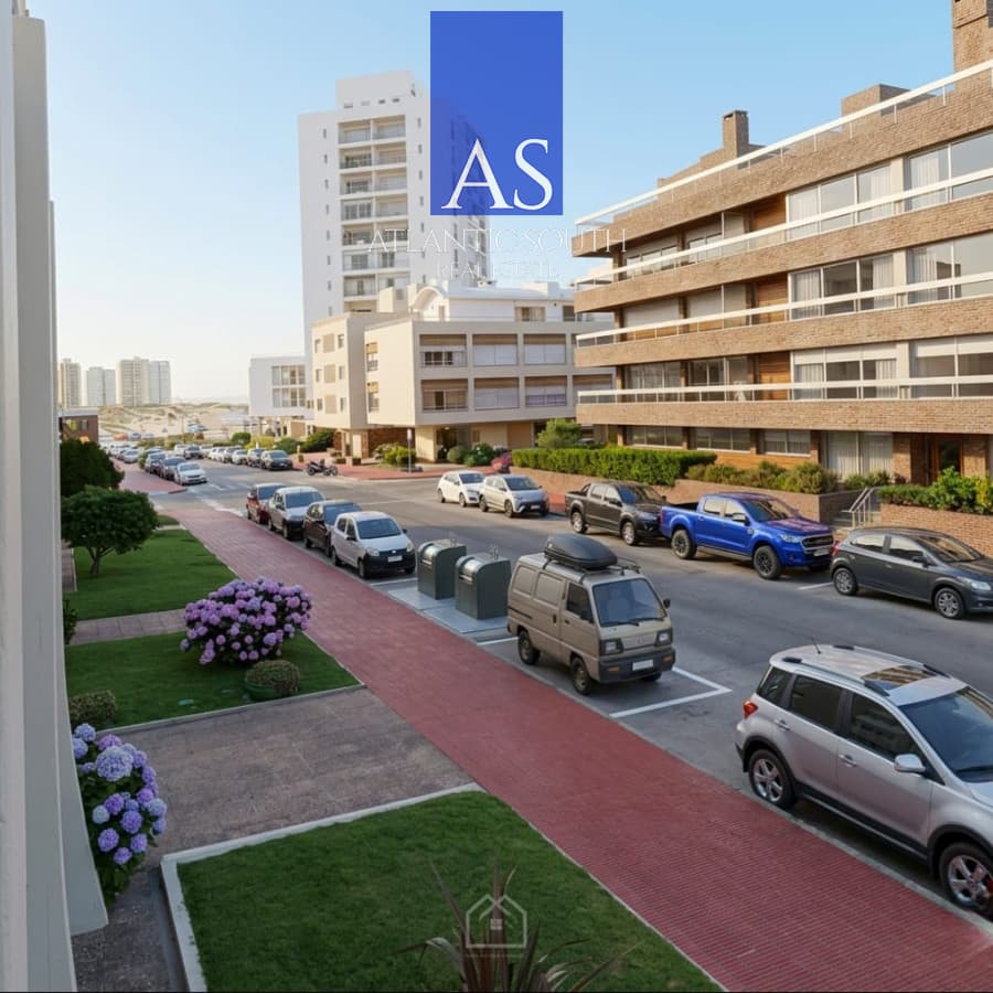 Apartamento con cochera en Península excelente ubicación