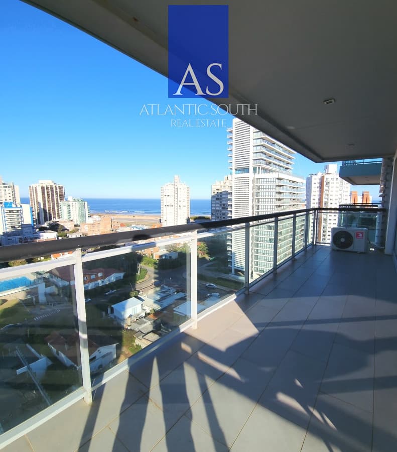 Apartamento moderno 2 dormitorios con parrillero espectacular vista y garage