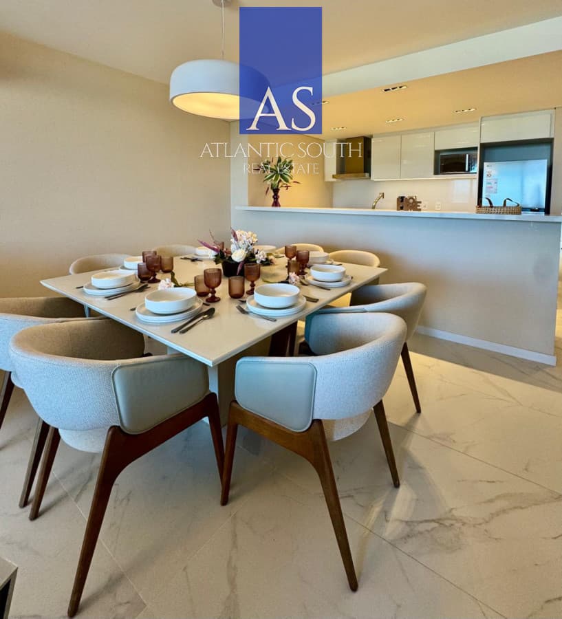 Exclusivo apartamento 2 suites con gran terraza y parrillero Playa Mansa Punta del Este