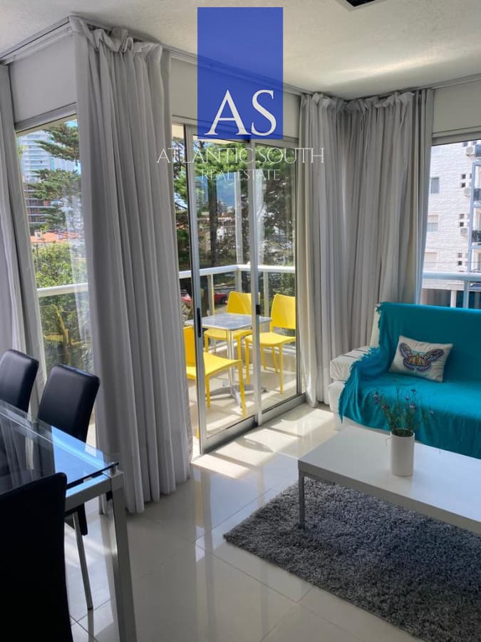 Apartamento de 2 dormitorios y 2 baños en Aidy Grill, Punta del Este