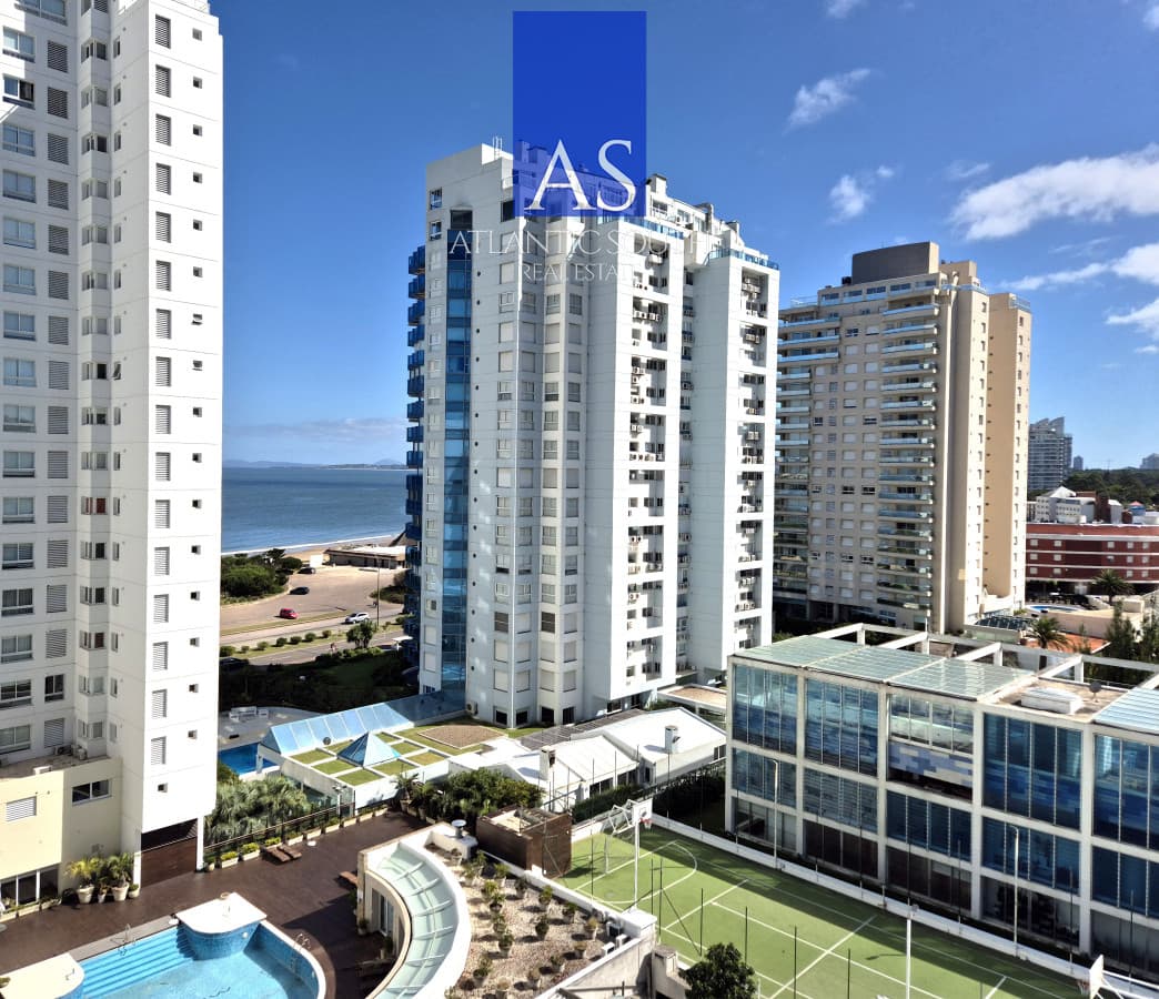 Apartamento a estrenar venta 1 dormitorio frente a metros del mar terraza garage Playa Mansa Punta del Este