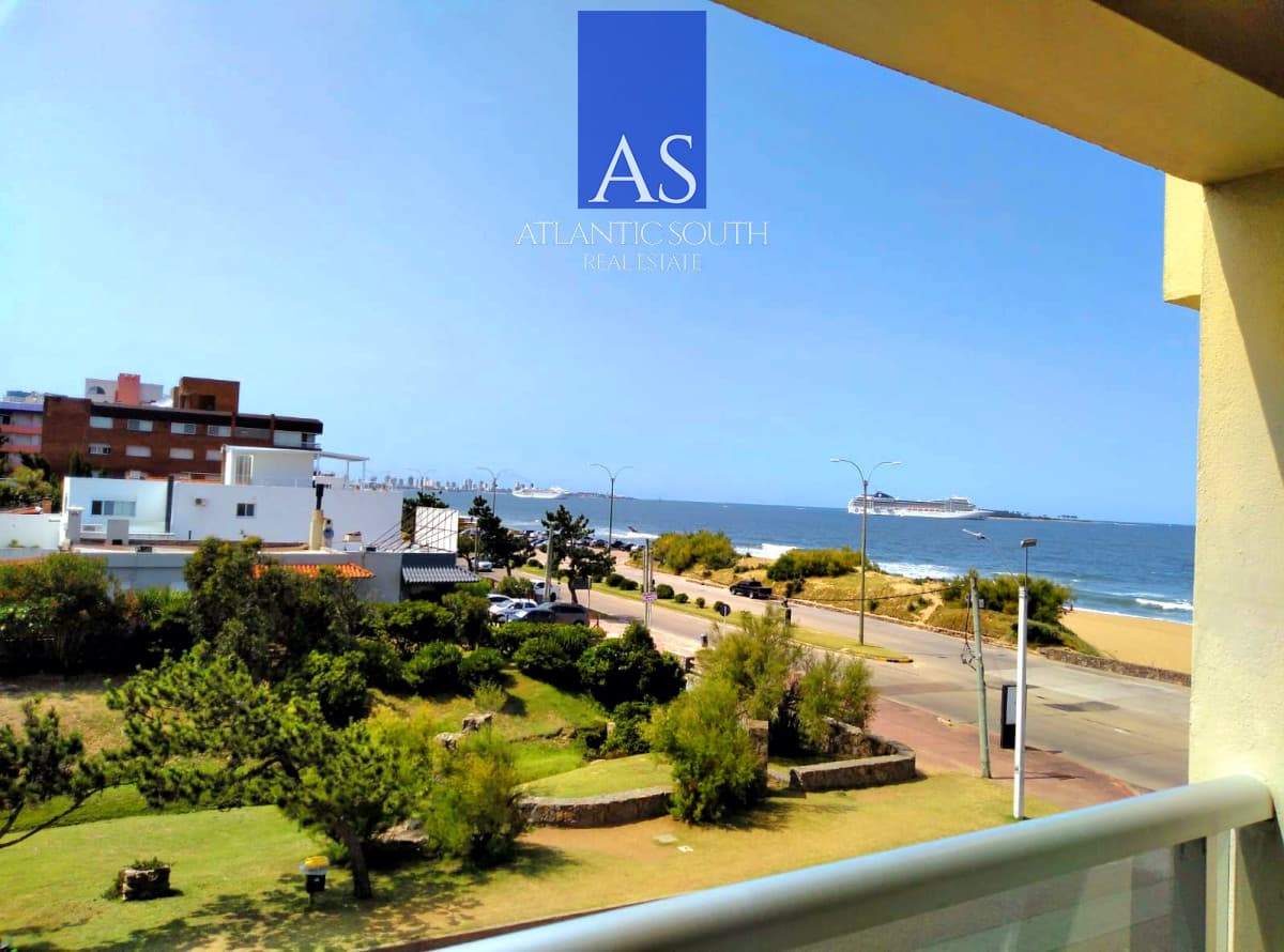 Nuda propiedad Apartamento 2 dormitorios 2 baños terraza garage vista al mar
