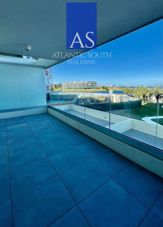 Exclusivo apartamento 2 suites con gran terraza y parrillero Playa Mansa Punta del Este