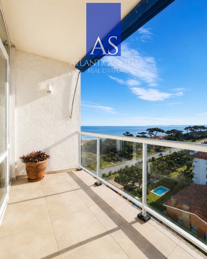 Apartamento de 1 dormitorio con vista al mar y espectaculares atardeceres en Playa Mansa