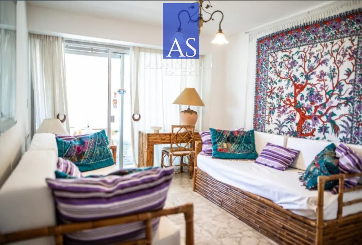 Apartamento de 4 dormitorios primera linea Playa Brava, Punta del Este