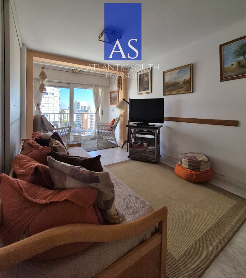 Apartamento de 1 dormitorio con vista parcial al mar semi reciclado Península