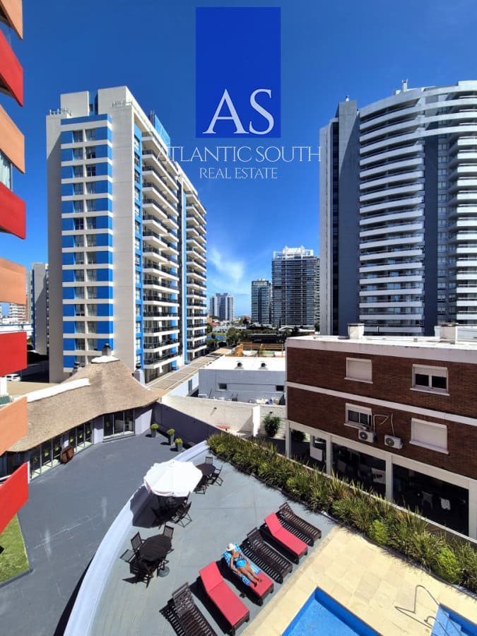 Apartamento 2 dormitorios + dependencia y 3 baños Playa brava Punta del Este