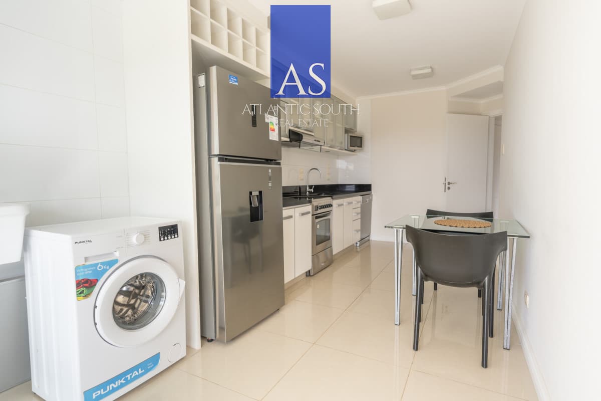 Apartamento de 2 dormitorios en complejo privado Playa Mansa