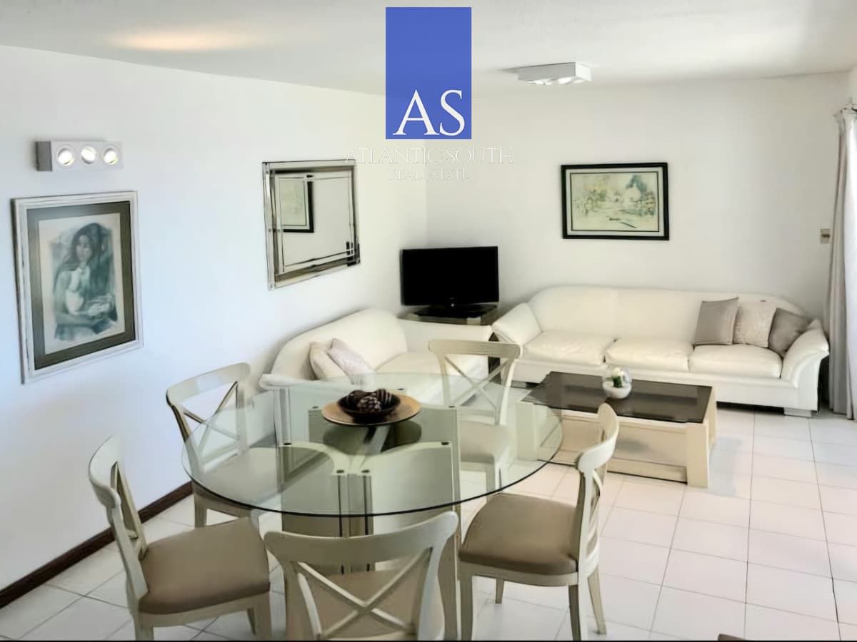 Apartamento de 2 dormitorios con vista al mar y garage en Península
