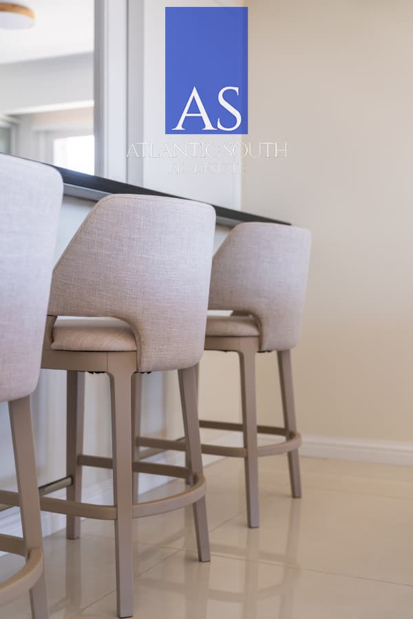 Exclusivo apartamento de 4 dormitorios con parrillero y piscina propia Punta del Este