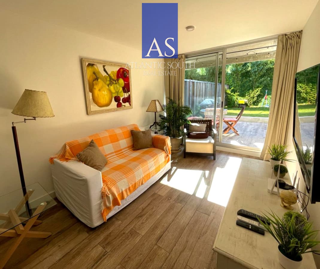 Apartamento a estrenar con patio jardín en Península piscina climatizada Punta del Este
