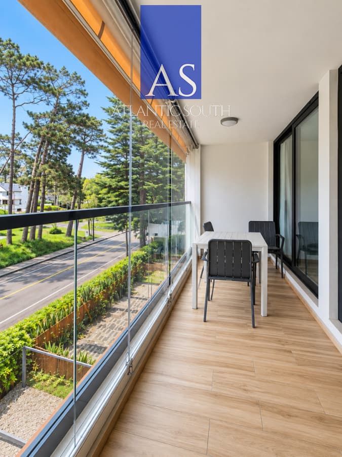 Venta apartamento 1 dormitorio casi a estrenar 150mts del mar Playa Mansa