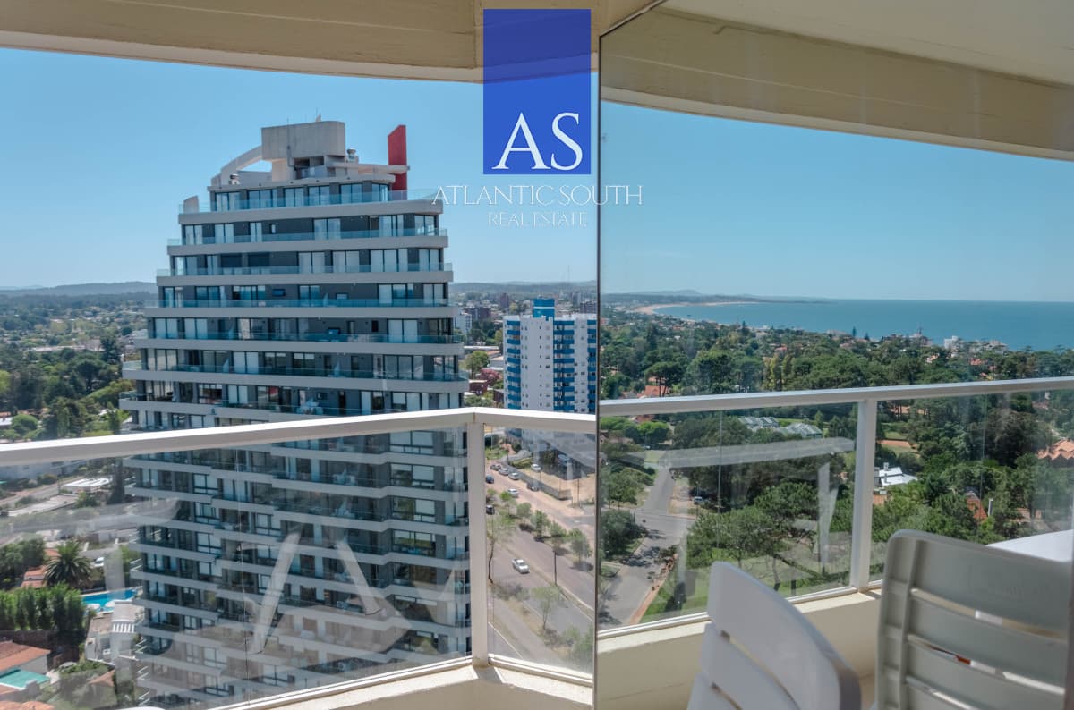 Apartamento de 2 dormitorios con vista al mar Punta del Este
